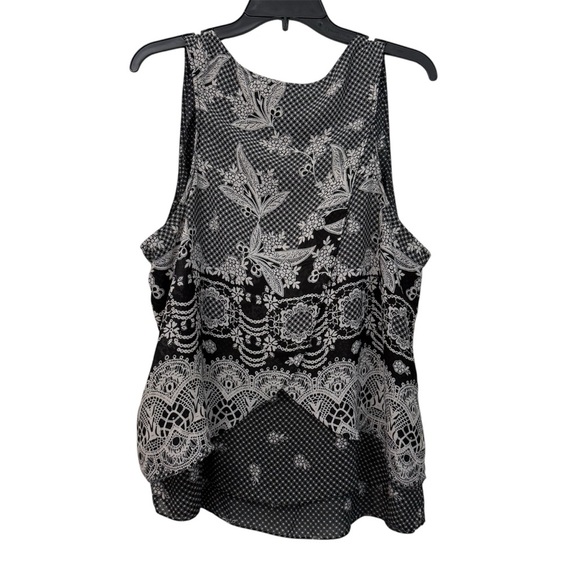 Women’s Bila Boho Black and White Paisley Blouse - Picture 2 of 6